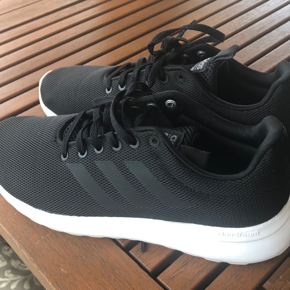 Adidas cloudform